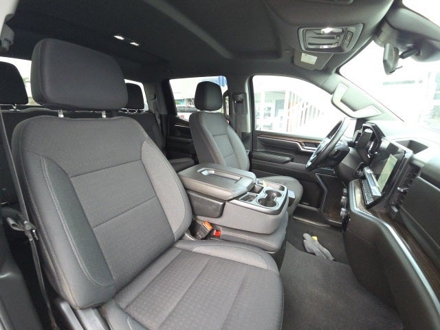 2025 Chevrolet Silverado 1500 LT LT1