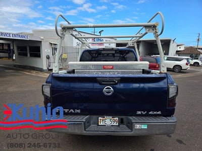 2017 Nissan Titan SV