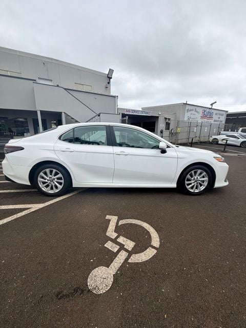 2024 Toyota Camry LE