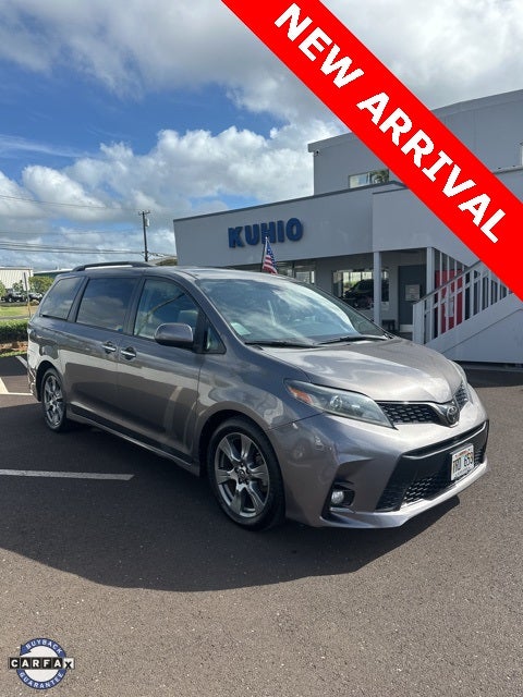 2018 Toyota Sienna SE 8 Passenger