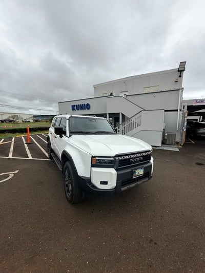 2025 Toyota Land Cruiser premium