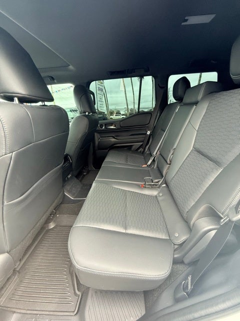 2025 Toyota Land Cruiser premium