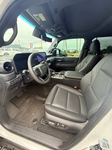 2025 Toyota Land Cruiser premium