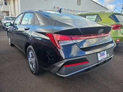 2024 Hyundai Elantra SE
