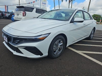 2024 Hyundai Elantra SE