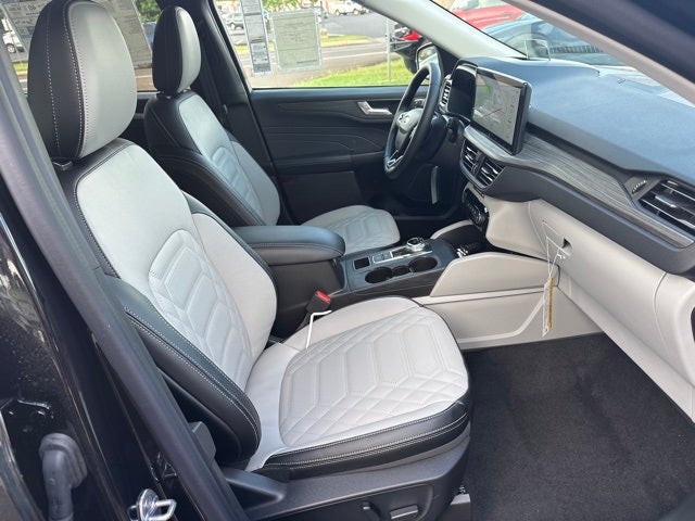 2024 Ford Escape Plug-In Hybrid Base