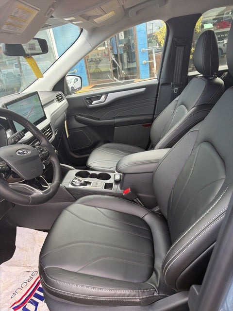 2025 Ford Escape Plug-In Hybrid Base