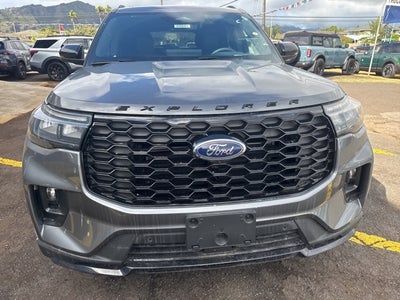 2025 Ford Explorer ST-Line