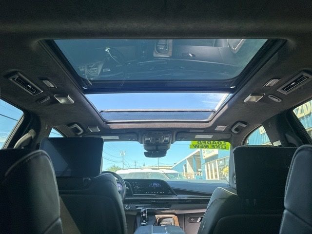 2024 Cadillac Escalade ESV Sport Platinum