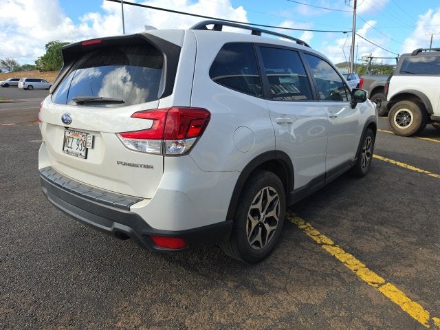 2022 Subaru Forester Premium
